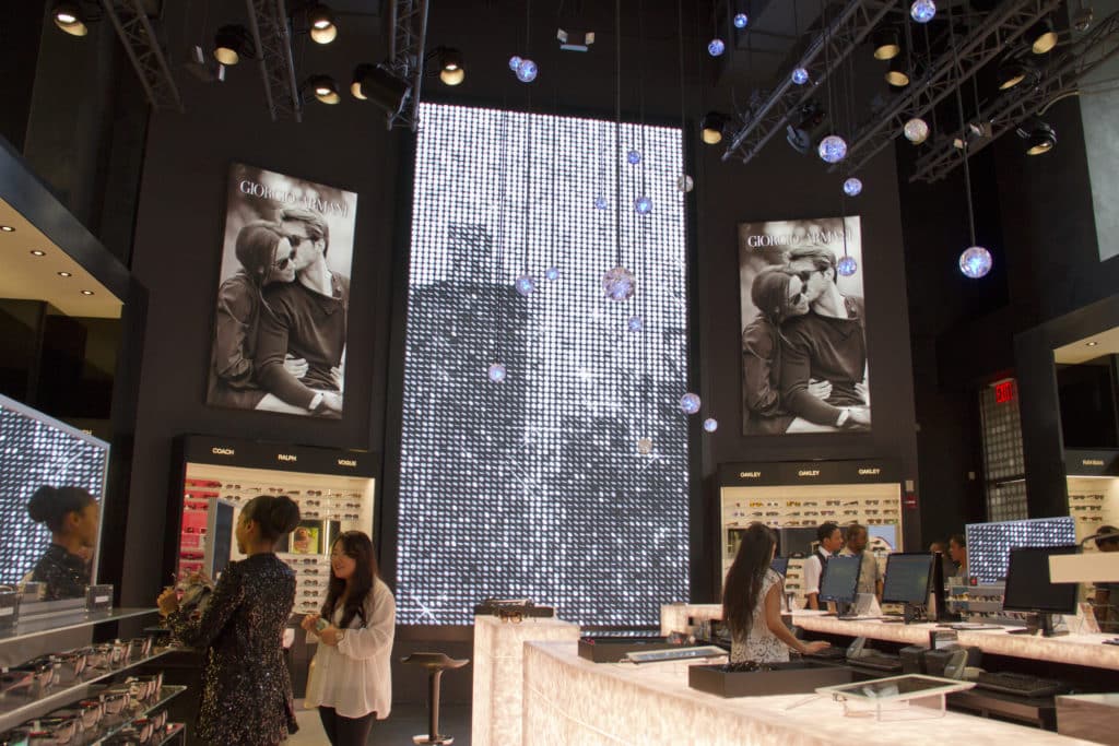 Retail Digital Signage at Sunglass Hut