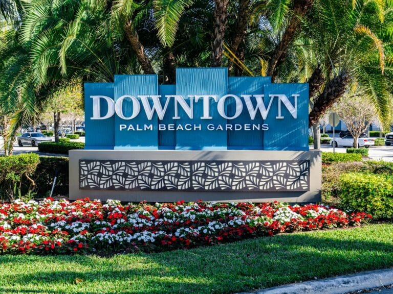 Custom Signage for Downtown Palm Beach Gardens