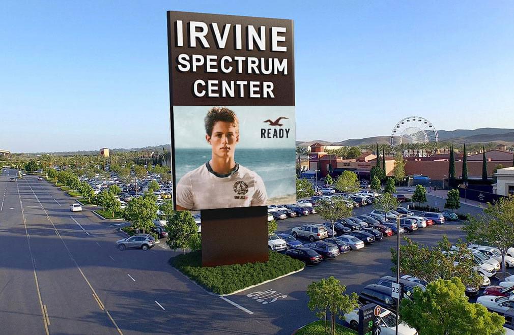 Irvine Spectrum Center digital signage.