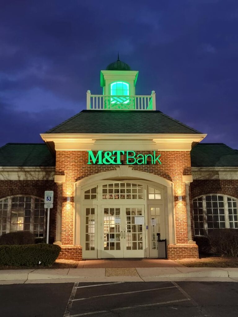 M&T Bank Illuminated Letters & Custom Lighting