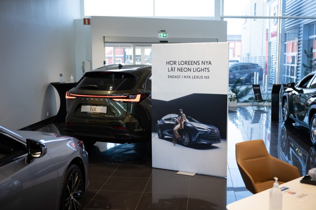 Lexus InStore Displays